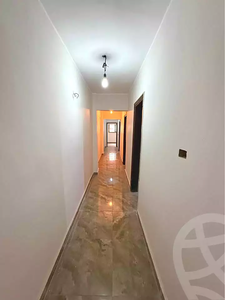 https://aqarmap.com.eg/ar/listing/6964424-for-sale-alexandria-sydy-bshr-sydy-bshr-bhry-street-16