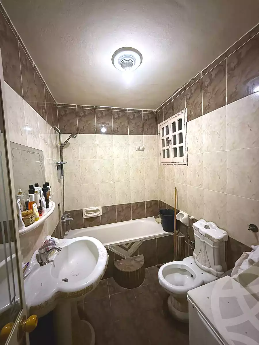 https://aqarmap.com.eg/en/listing/6965100-for-sale-alexandria-miami-tabarak-mosque-st