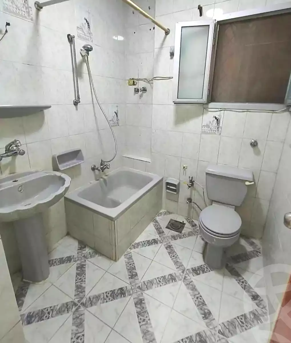 https://aqarmap.com.eg/ar/listing/6965445-for-sale-alexandria-lsywf-el-seyouf-qebly-el-ras-el-souda