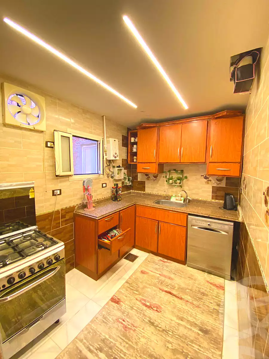 https://aqarmap.com.eg/ar/listing/6965581-for-sale-alexandria-al-agamy-lbytsh-qased-kareem-st