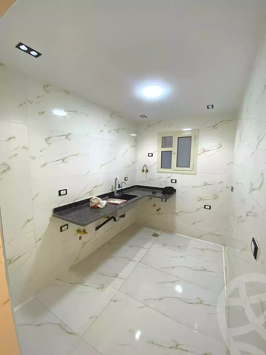 https://aqarmap.com.eg/ar/listing/6965647-for-sale-alexandria-al-agamy-lbytsh-shahr-al-assal-st