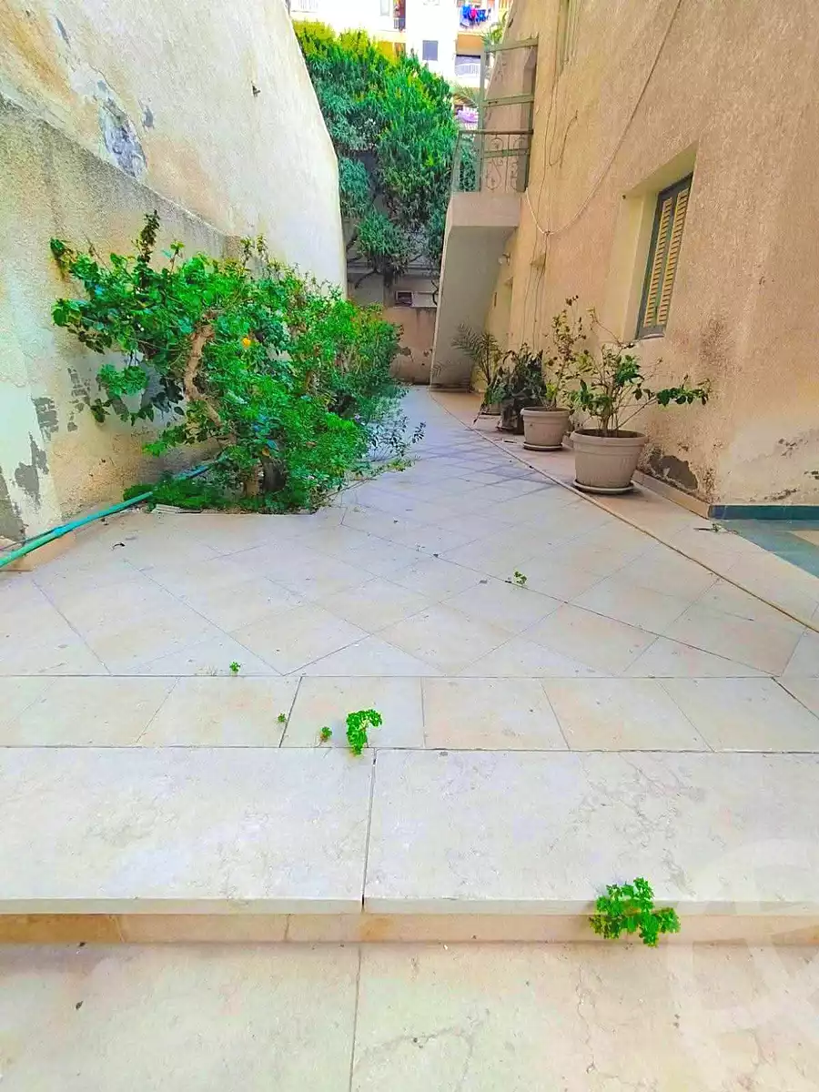 https://aqarmap.com.eg/en/listing/6965825-for-sale-alexandria-al-agamy-lbytsh-bianchiii