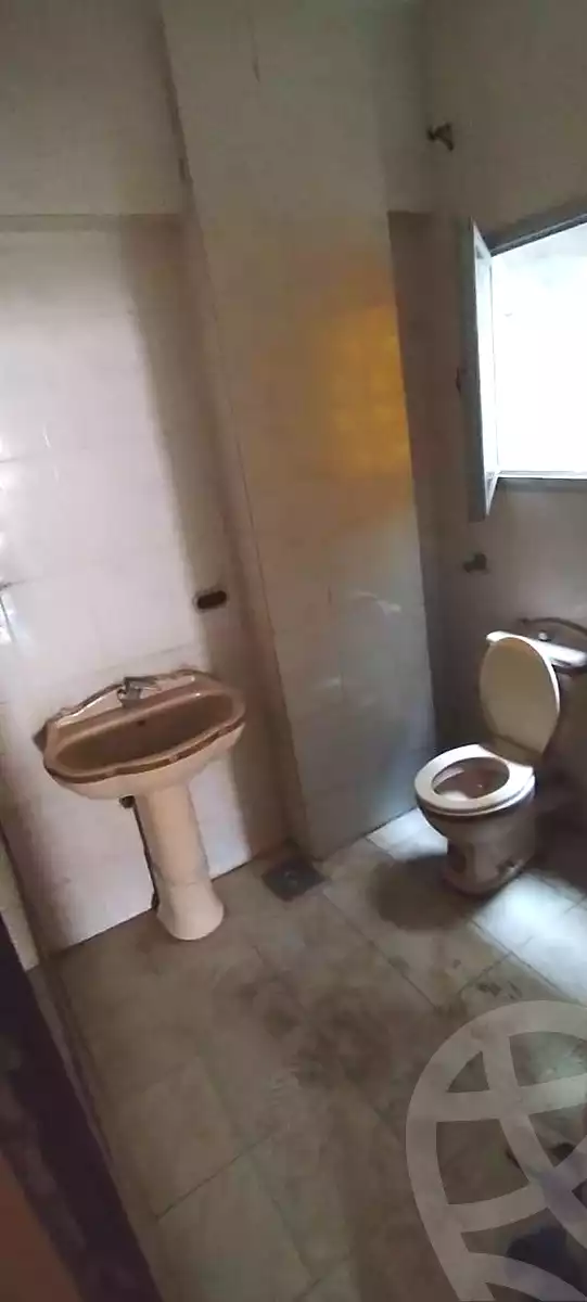 https://aqarmap.com.eg/ar/listing/6965987-for-sale-alexandria-al-agamy-bw-ywsf