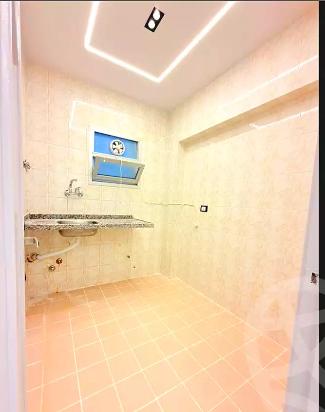 https://aqarmap.com.eg/ar/listing/6965995-for-sale-alexandria-al-agamy-shataa-el-nakheel-armed-forces-buildings