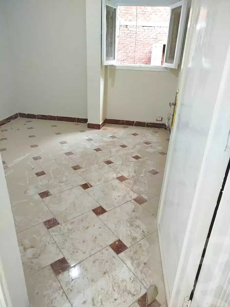 https://aqarmap.com.eg/ar/listing/6966132-for-sale-alexandria-al-agamy-el-hanouvel-el-kholafaa-el-rashdeen-st