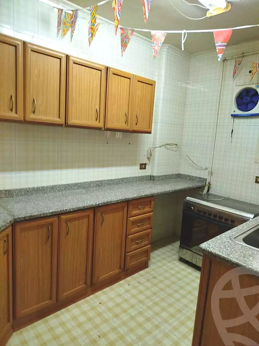 https://aqarmap.com.eg/ar/listing/6966472-for-sale-cairo-ain-shams-ain-shams-el-sharkia-el-eshrein-stt