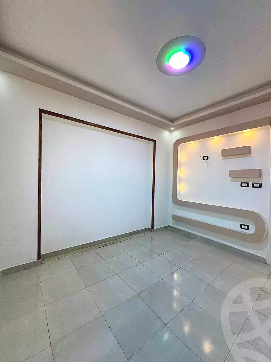 https://aqarmap.com.eg/ar/listing/6966626-for-sale-alexandria-al-agamy-shataa-el-nakheel