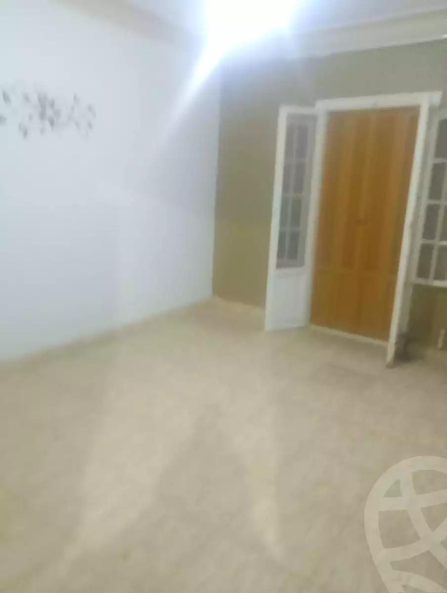 https://aqarmap.com.eg/ar/listing/6966919-for-rent-alexandria-al-agamy-el-hanouvel