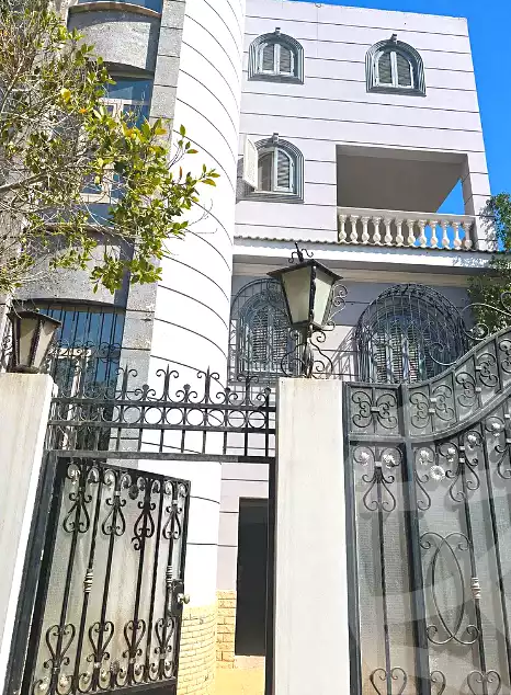 https://aqarmap.com.eg/en/listing/6967154-for-sale-sharqia-10th-of-ramadan-al-hay-al-khames-ashar