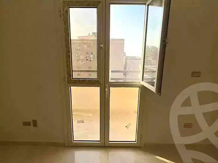 https://aqarmap.com.eg/ar/listing/6967888-for-sale-cairo-mokattam-lhdb-l-ly