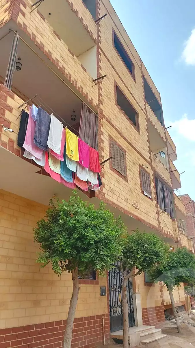 https://aqarmap.com.eg/ar/listing/6968215-for-sale-cairo-helwan-kwrnysh-hlwn