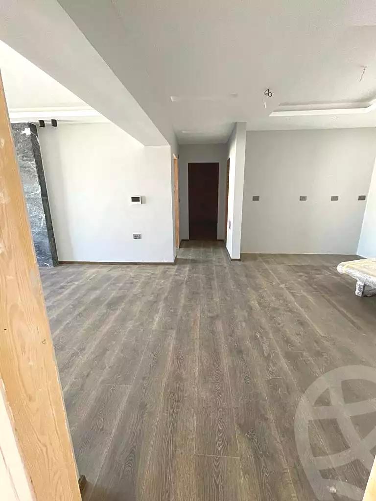 3 BR Apartment in Hyde Park, photo 6 of 21