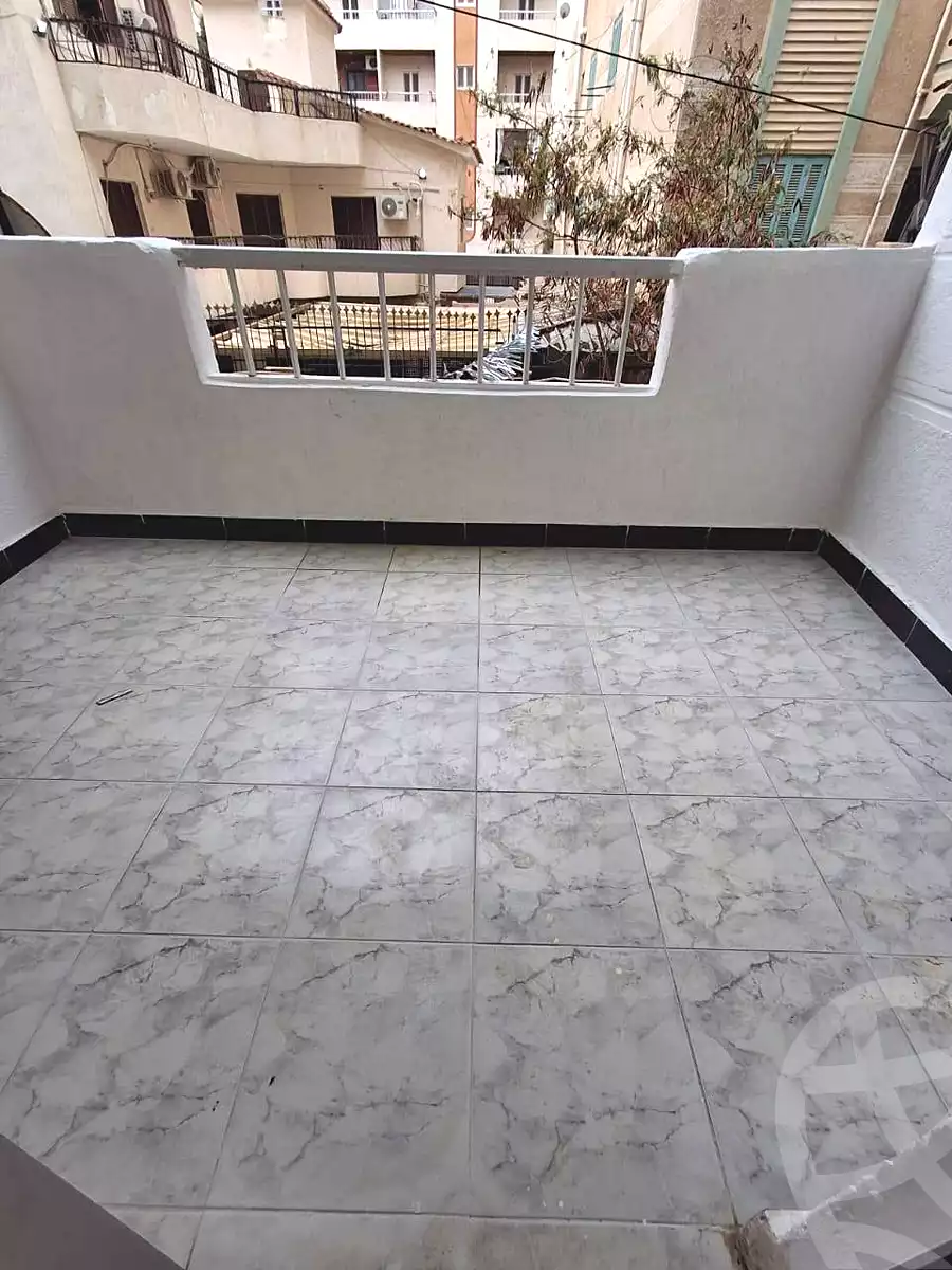 https://aqarmap.com.eg/ar/listing/6966654-for-sale-alexandria-al-agamy-shataa-el-nakheel