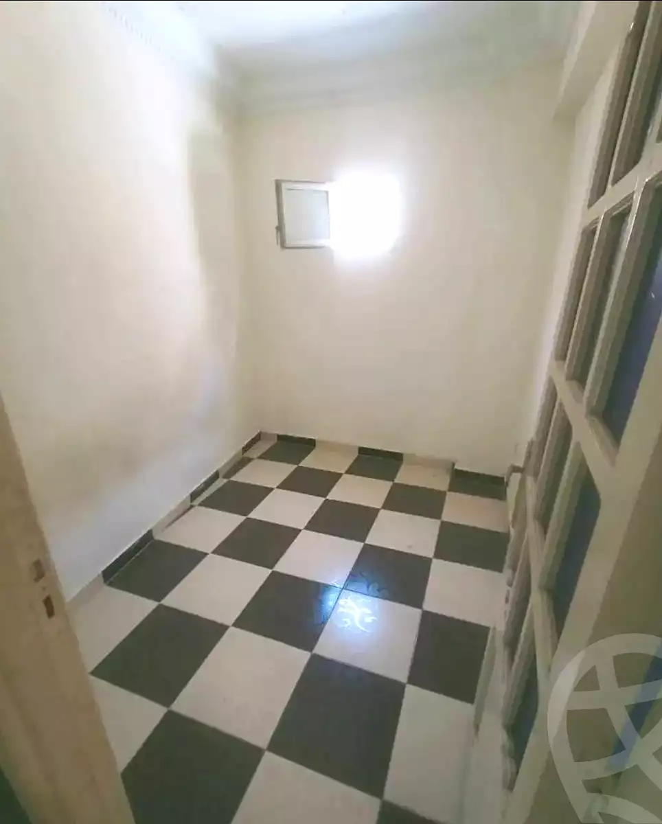 https://aqarmap.com.eg/ar/listing/6969695-for-sale-alexandria-lsywf-el-falki