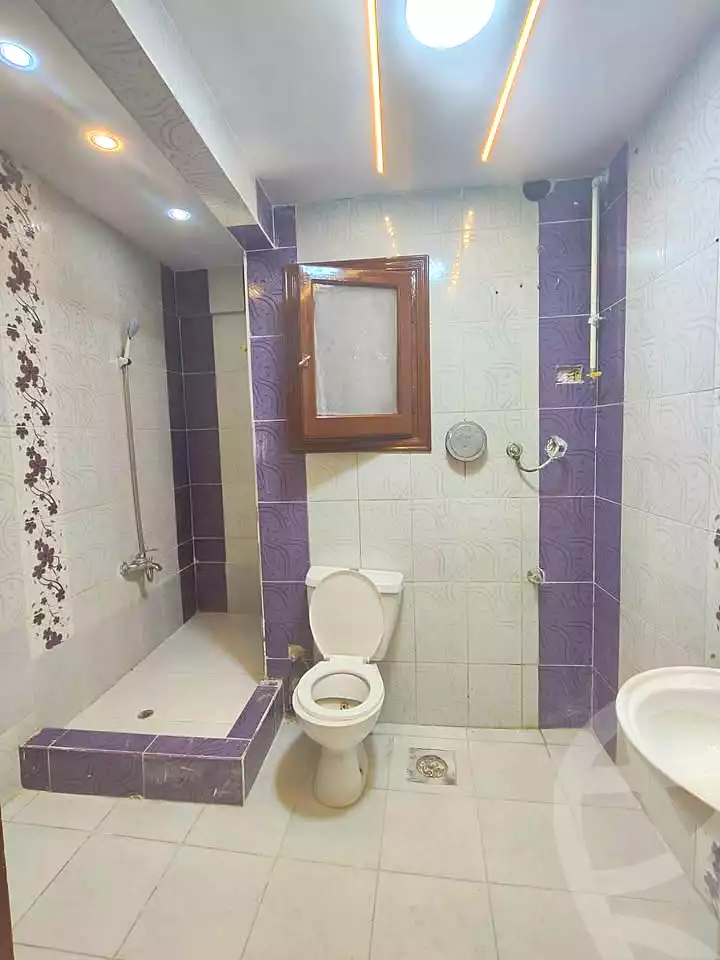 https://aqarmap.com.eg/en/listing/6969849-for-sale-alexandria-sydy-bshr-sydy-bshr-bhry-shr-khld-bn-lwlyd