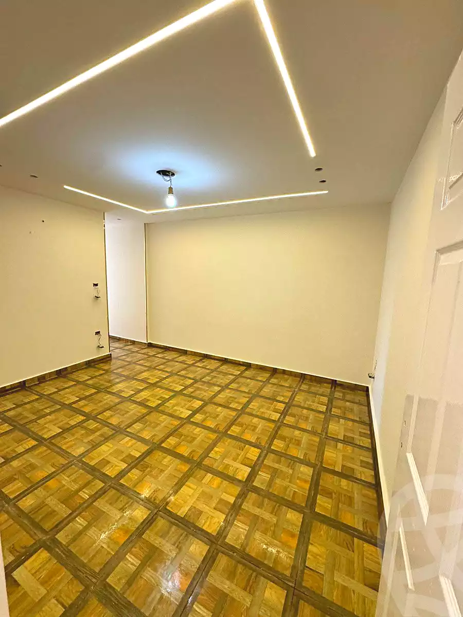 https://aqarmap.com.eg/ar/listing/6970008-for-sale-alexandria-sydy-bshr-sydy-bshr-bhry-khalil-hamada-st