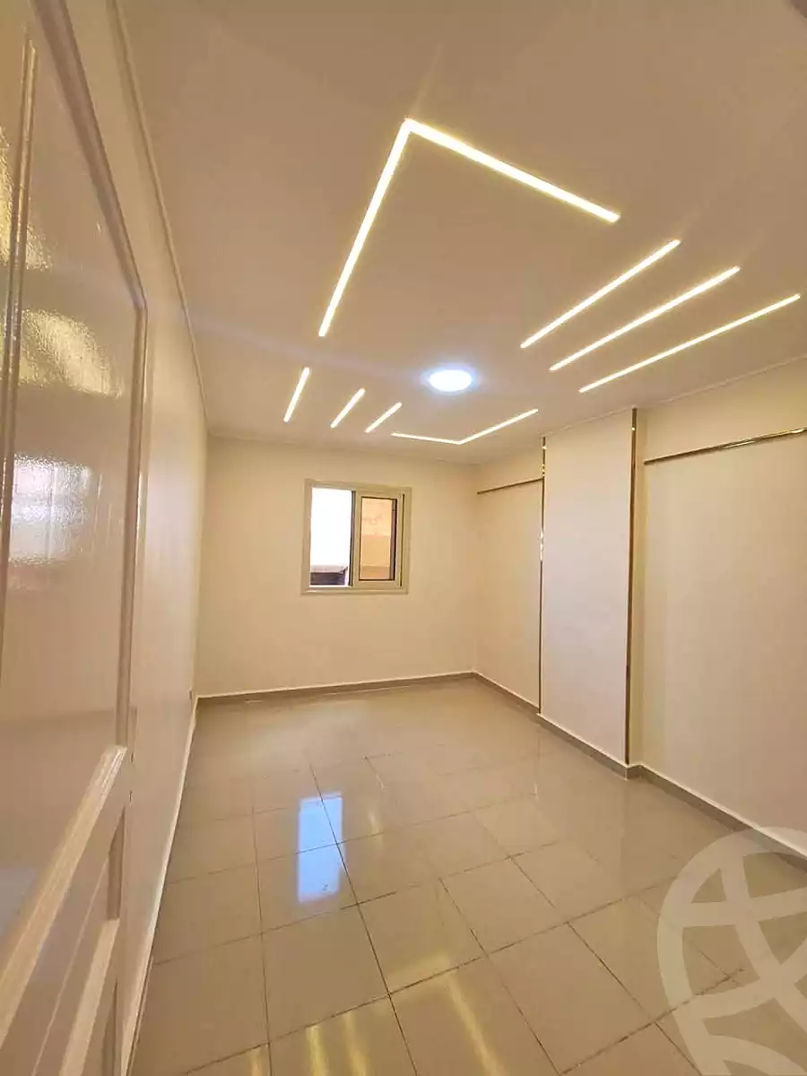 https://aqarmap.com.eg/ar/listing/6970095-for-sale-alexandria-sydy-bshr-sydy-bshr-bhry-street-17