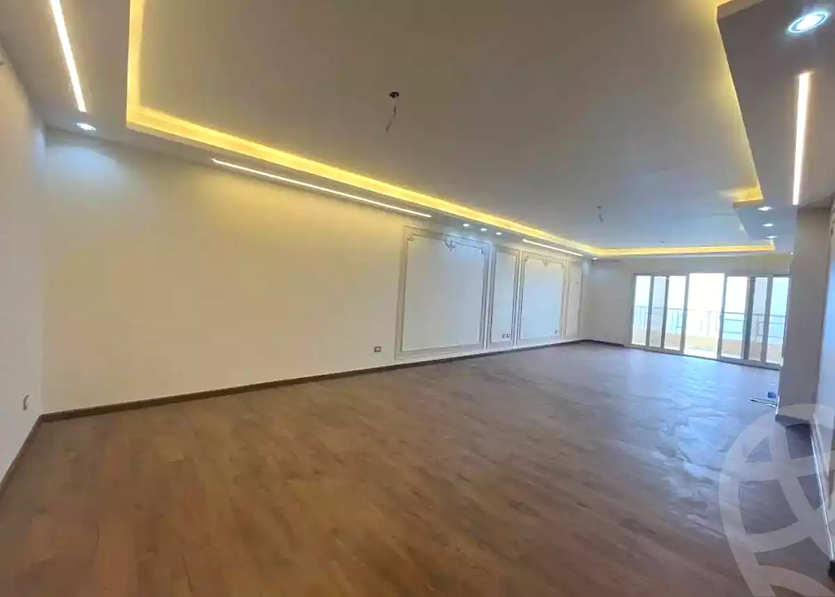 https://aqarmap.com.eg/ar/listing/6971557-for-sale-alexandria-camp-cesar-el-gaish-rd
