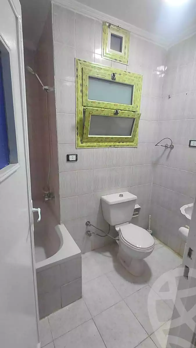 https://aqarmap.com.eg/ar/listing/6971884-for-sale-alexandria-sydy-bshr-sydy-bshr-bhry