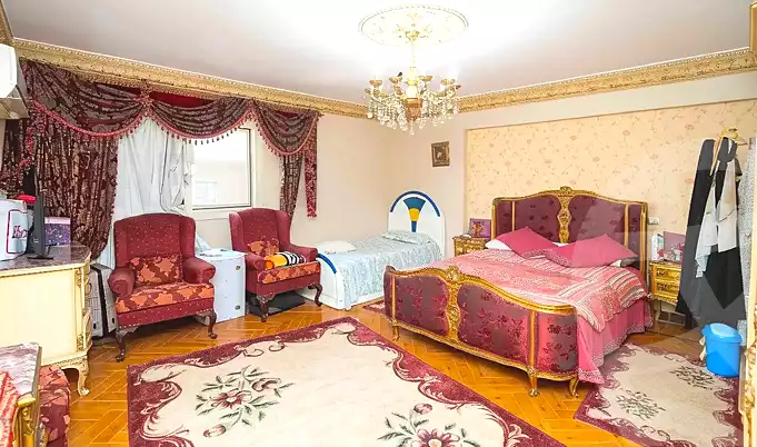 https://aqarmap.com.eg/en/listing/6972085-for-sale-alexandria-camp-cesar-el-gaish-rd