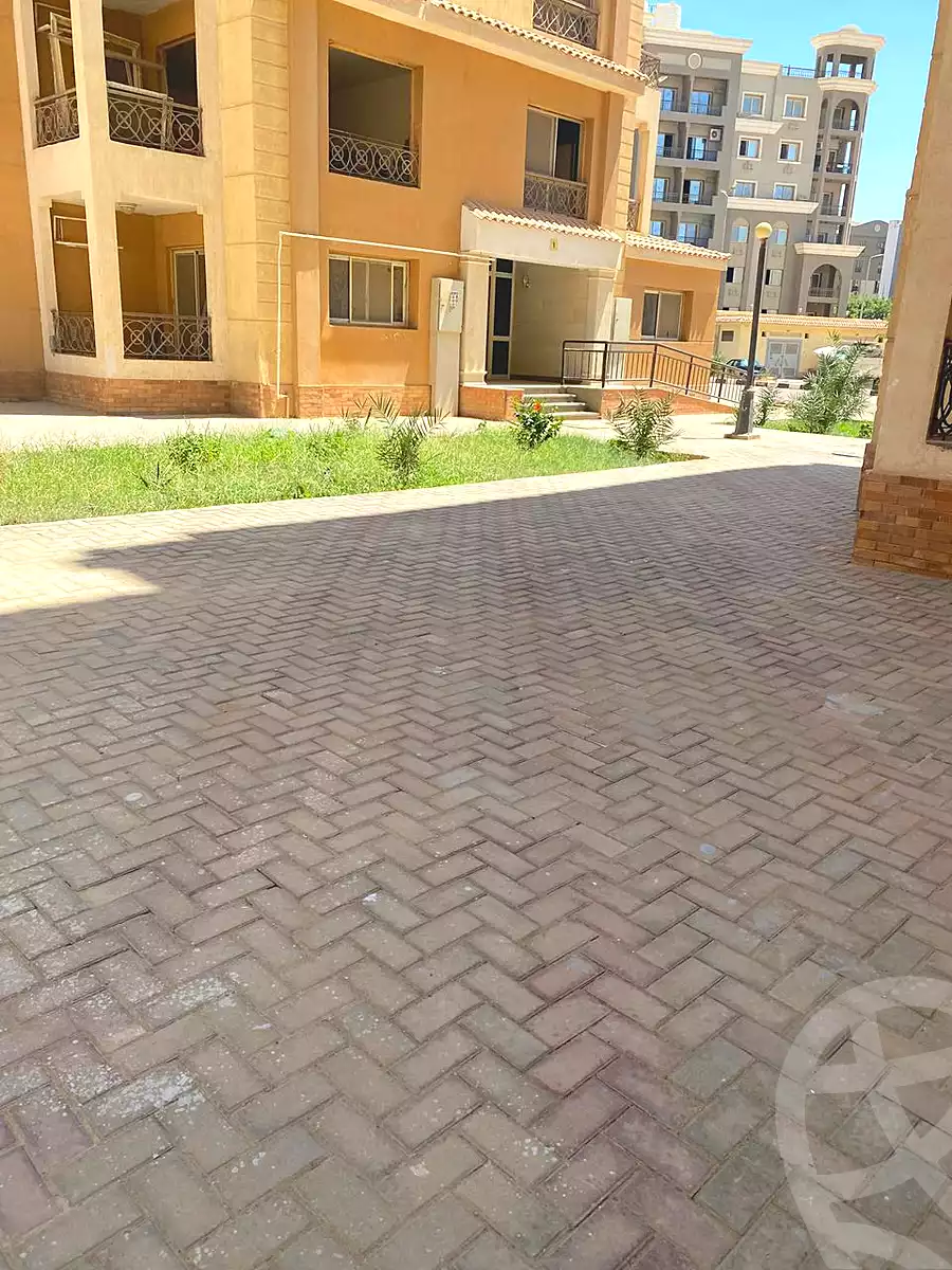 شقة بـ٣ غرف نوم في الرقابة الادارية، صورة ٢ من ٥