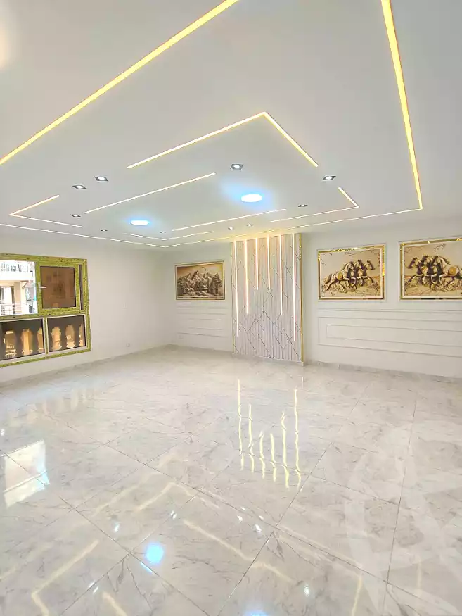 https://aqarmap.com.eg/ar/listing/6974161-for-sale-alexandria-sydy-bshr-sydy-bshr-bhry-khalil-hamada-st