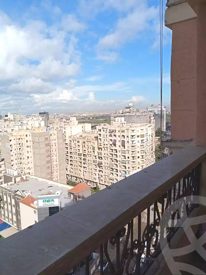 https://aqarmap.com.eg/en/listing/6974502-for-sale-alexandria-el-mandara-shr-30