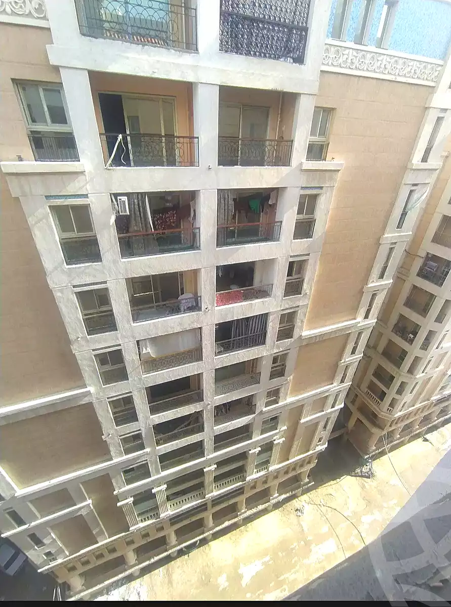 https://aqarmap.com.eg/ar/listing/6974901-for-rent-alexandria-lsywf-gamila-city-compound