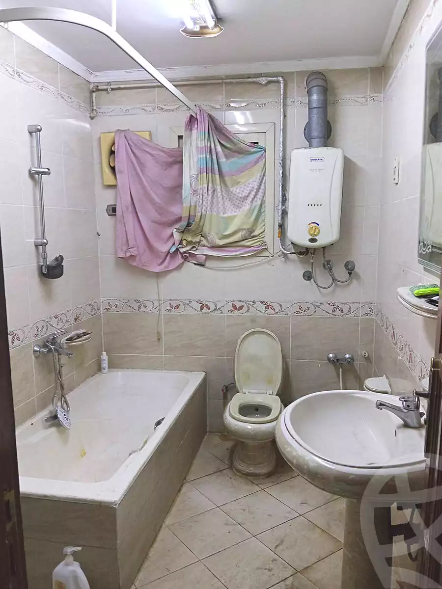 https://aqarmap.com.eg/ar/listing/6974980-for-sale-cairo-hadayek-el-koba-haret-hefnawi