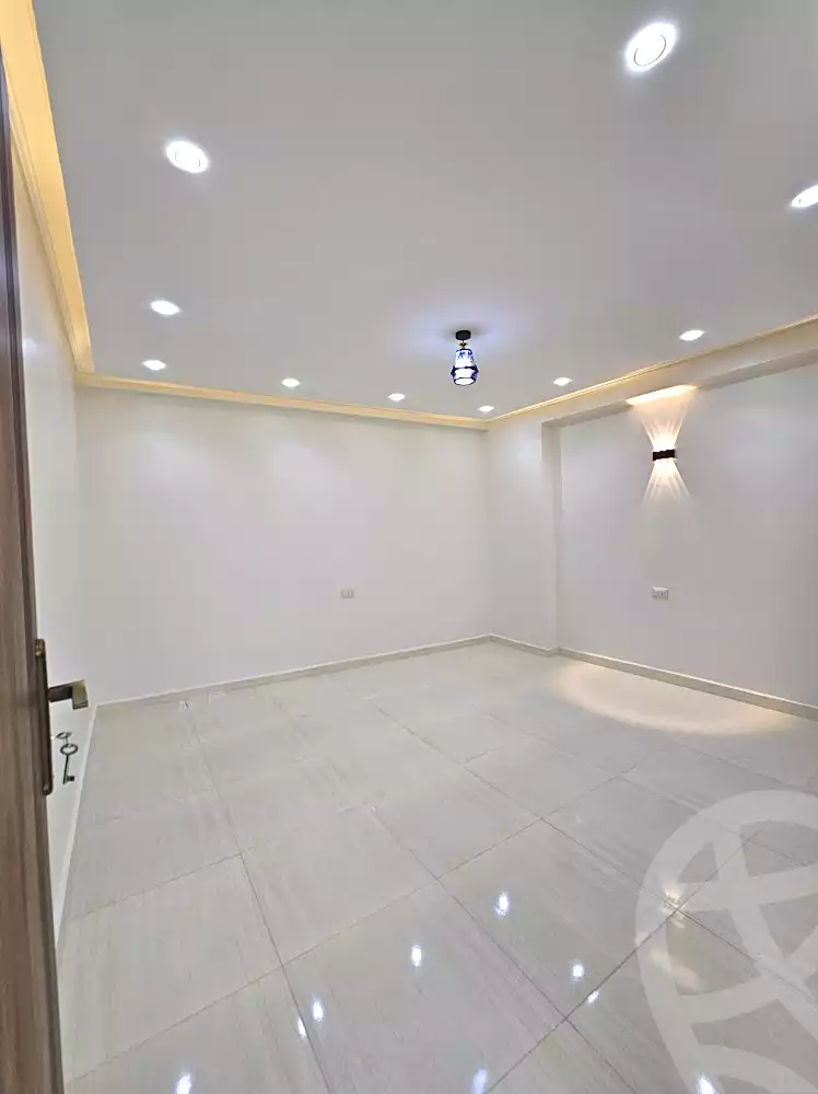 https://aqarmap.com.eg/en/listing/6975103-for-sale-cairo-el-haram-el-lebeny-el-magzar-el-aly-st