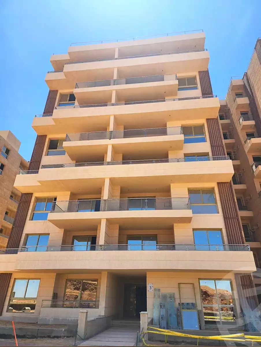 https://aqarmap.com.eg/en/listing/6975452-for-sale-cairo-new-administrative-capital-r8-de-joya-4-compound-taj-misr