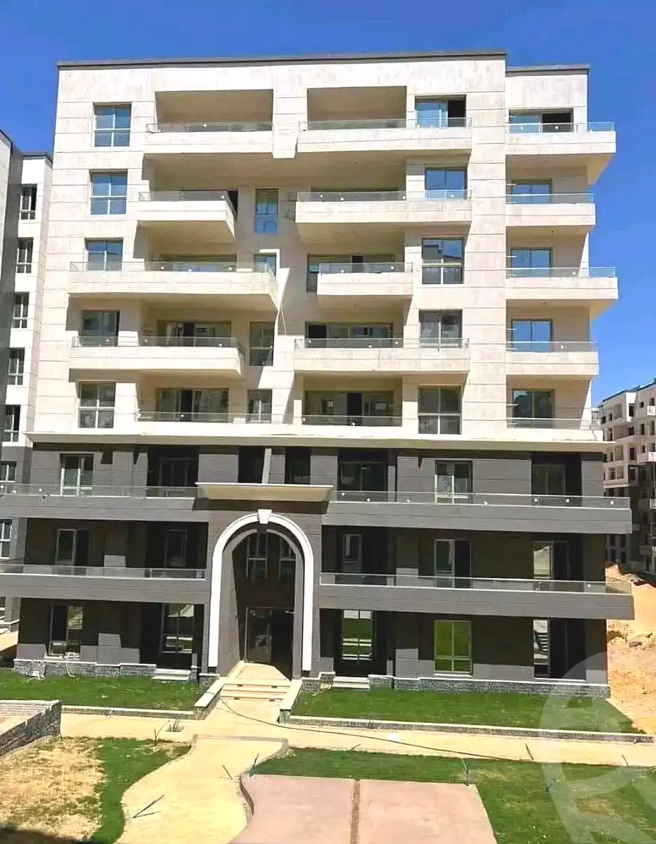 https://aqarmap.com.eg/en/listing/6975452-for-sale-cairo-new-administrative-capital-r8-de-joya-4-compound-taj-misr