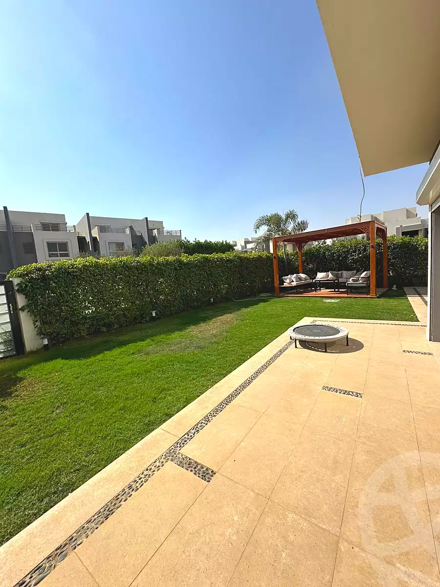 https://aqarmap.com.eg/ar/listing/6975741-for-rent-cairo-new-cairo-compounds-hyde-park-centre-ville-hyde-park