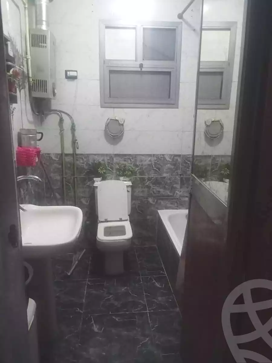 https://aqarmap.com.eg/ar/listing/6975966-for-sale-cairo-helwan-mnshy-yn-hlwn-rael-st