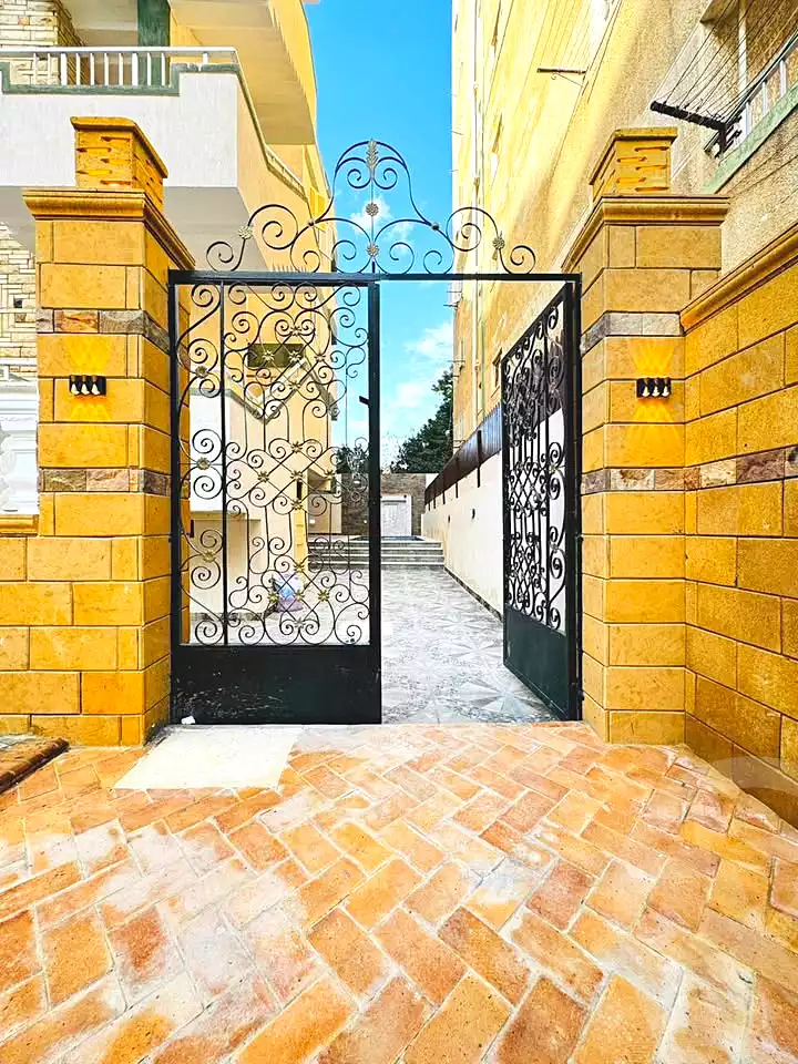 https://aqarmap.com.eg/ar/listing/6976011-for-sale-alexandria-al-agamy-shataa-el-nakheel