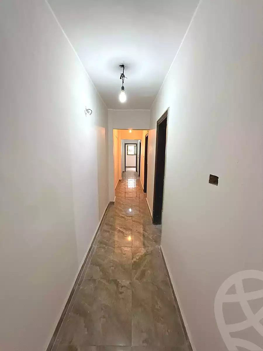 https://aqarmap.com.eg/ar/listing/6976038-for-sale-alexandria-sydy-bshr-sydy-bshr-bhry-street-16