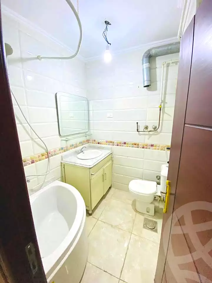 https://aqarmap.com.eg/ar/listing/6976113-for-sale-alexandria-el-mandara-alex-el-mandara-bahri-sidi-kamal-st
