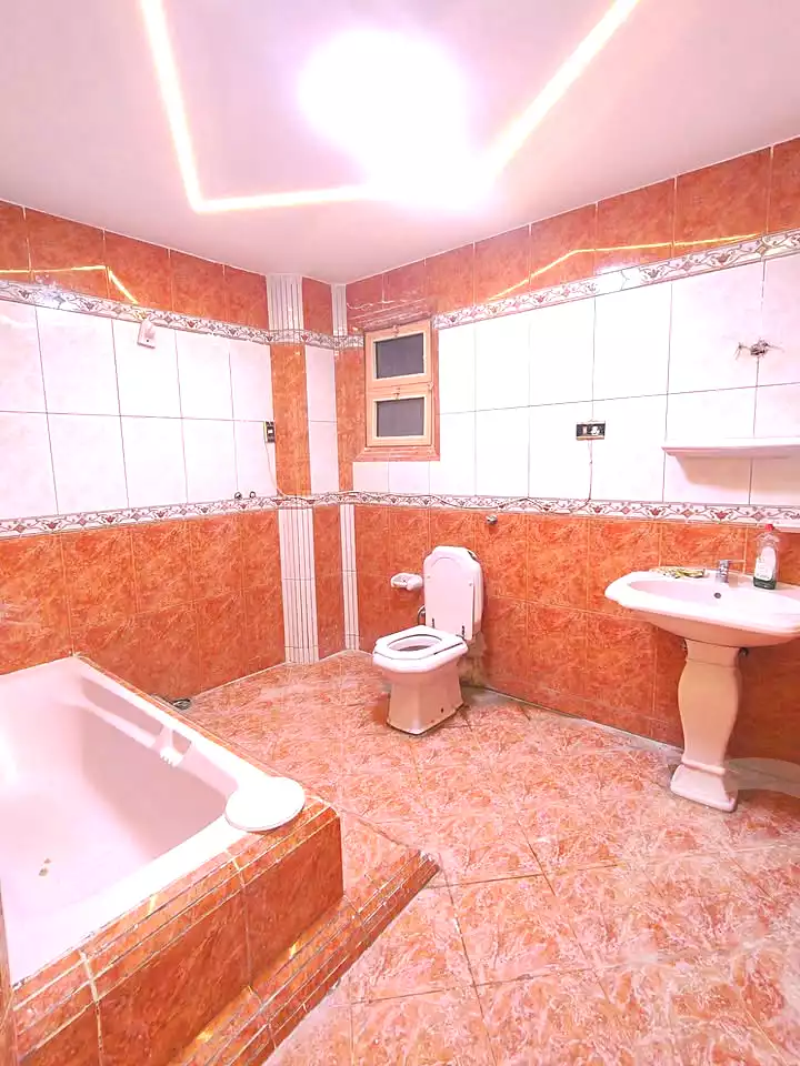 https://aqarmap.com.eg/ar/listing/6976862-for-sale-alexandria-sydy-bshr-sydy-bshr-bhry