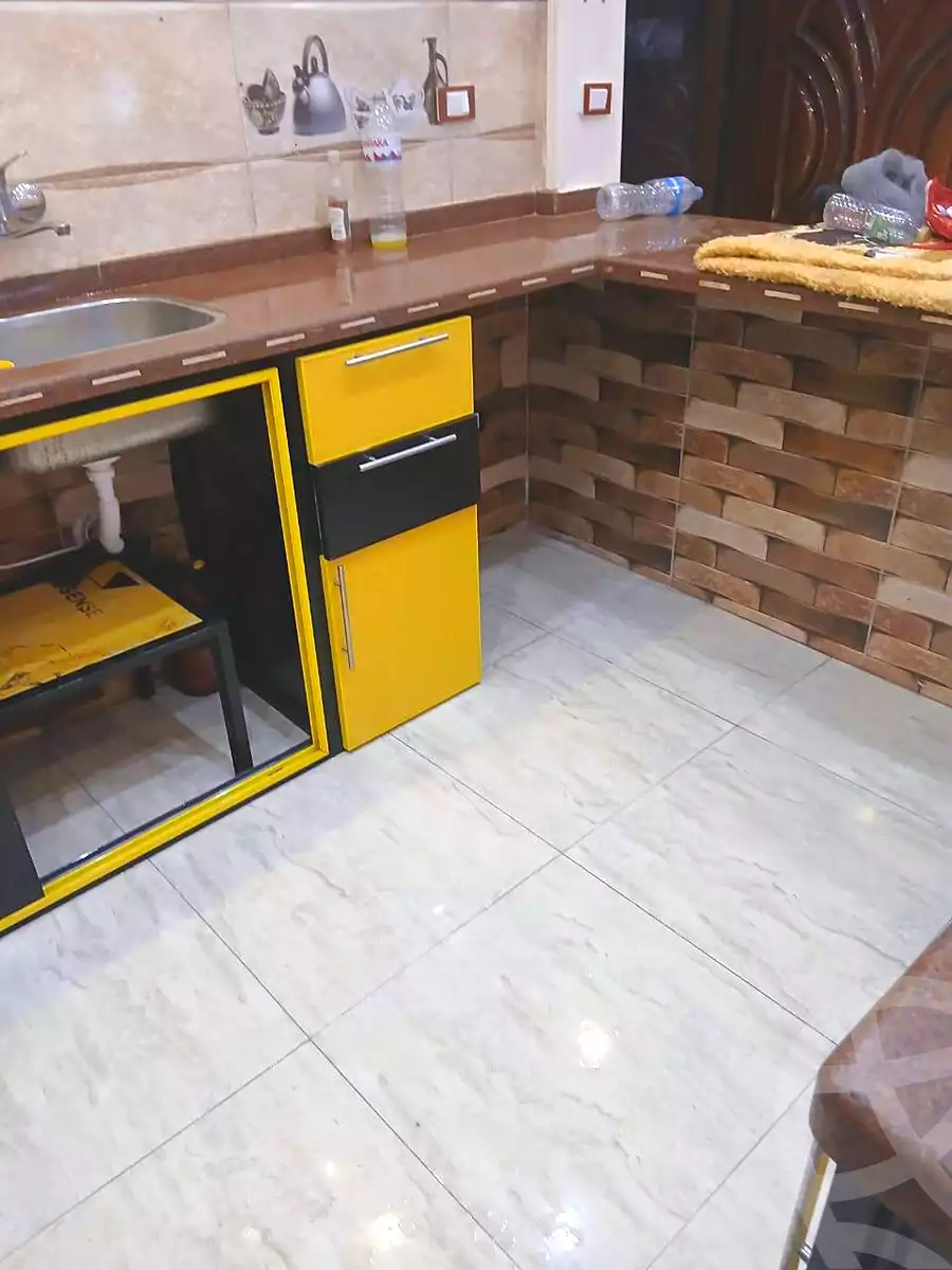https://aqarmap.com.eg/ar/listing/6976905-for-rent-alexandria-al-agamy-el-hanouvel-radwan-st