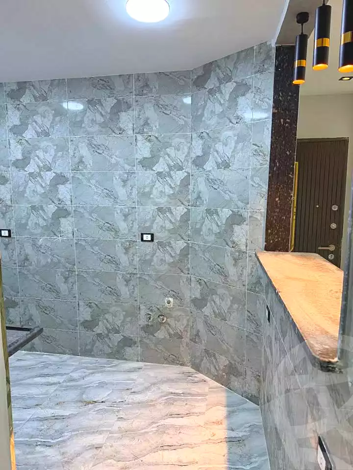 https://aqarmap.com.eg/en/listing/6977785-for-sale-cairo-el-haram-el-lebeny-soltan-khattab-st