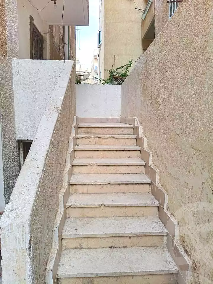 https://aqarmap.com.eg/ar/listing/6978013-for-sale-alexandria-al-agamy-shataa-el-nakheel