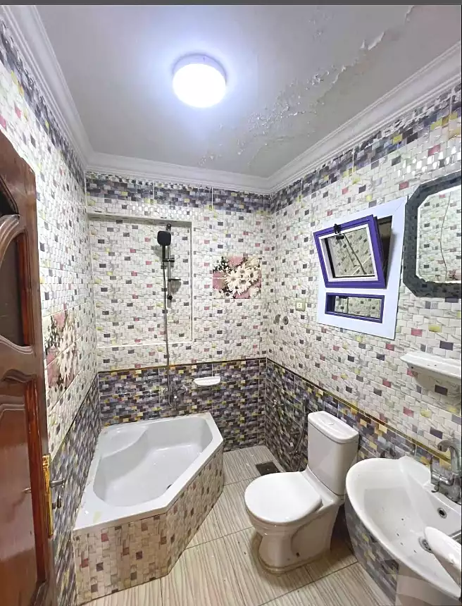 https://aqarmap.com.eg/ar/listing/6978012-for-sale-alexandria-al-agamy-lbytsh-bianchiii