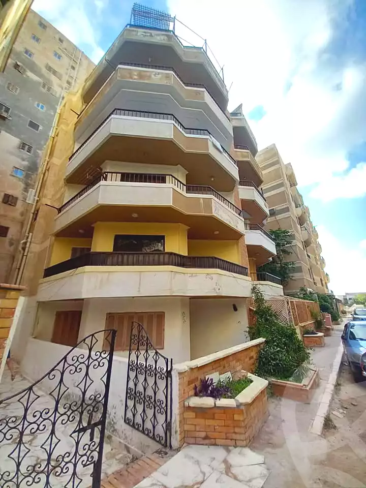 https://aqarmap.com.eg/ar/listing/6978088-for-sale-alexandria-al-agamy-shataa-el-nakheel