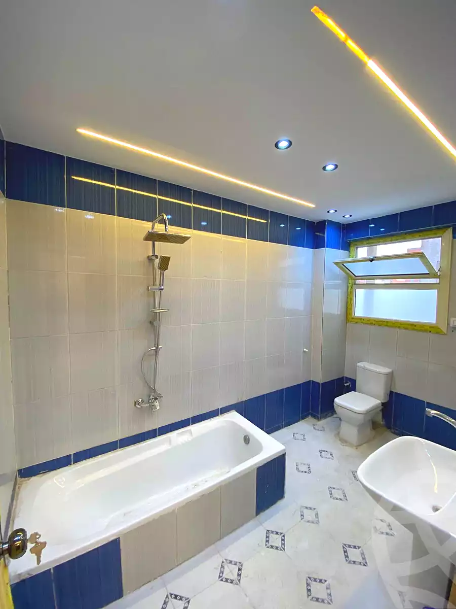 https://aqarmap.com.eg/ar/listing/6978643-for-sale-alexandria-al-agamy-lbytsh