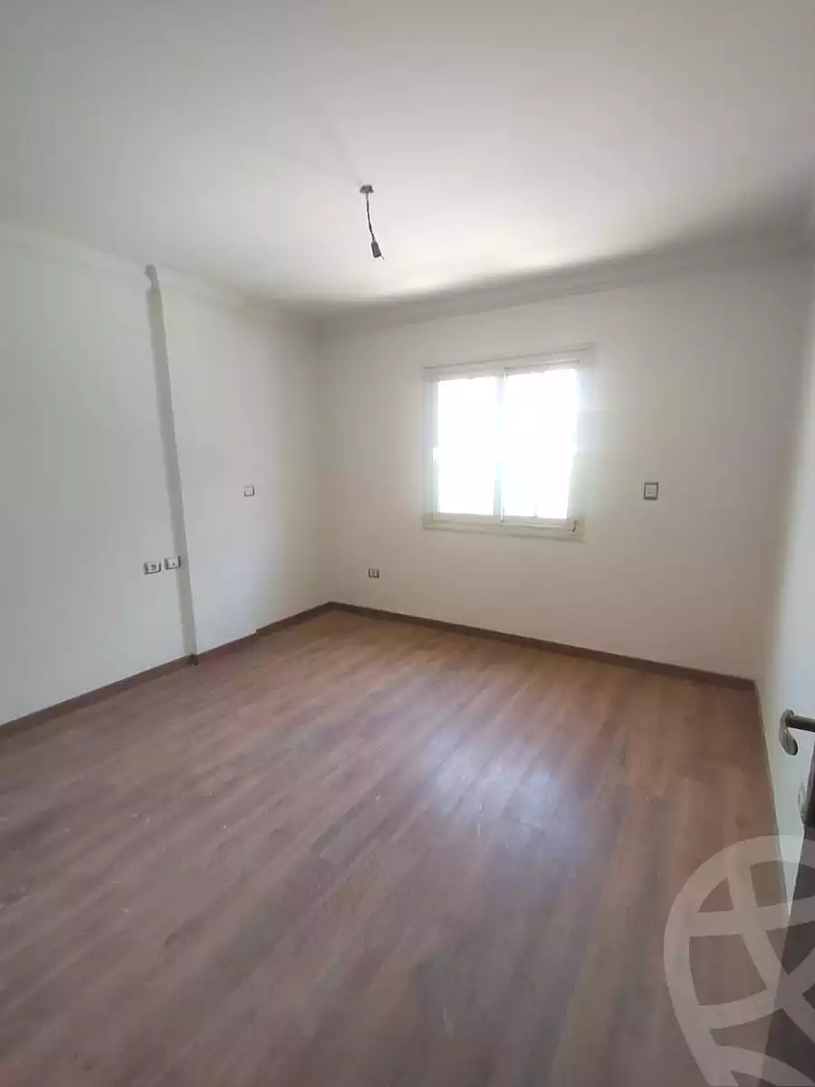 https://aqarmap.com.eg/ar/listing/6978881-for-rent-cairo-new-cairo-compounds-jyd