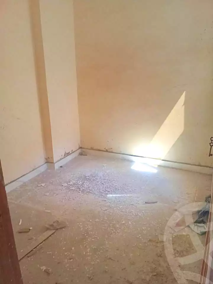 https://aqarmap.com.eg/ar/listing/6979207-for-rent-alexandria-al-agamy-el-hanouvel-el-zahraa-city-st