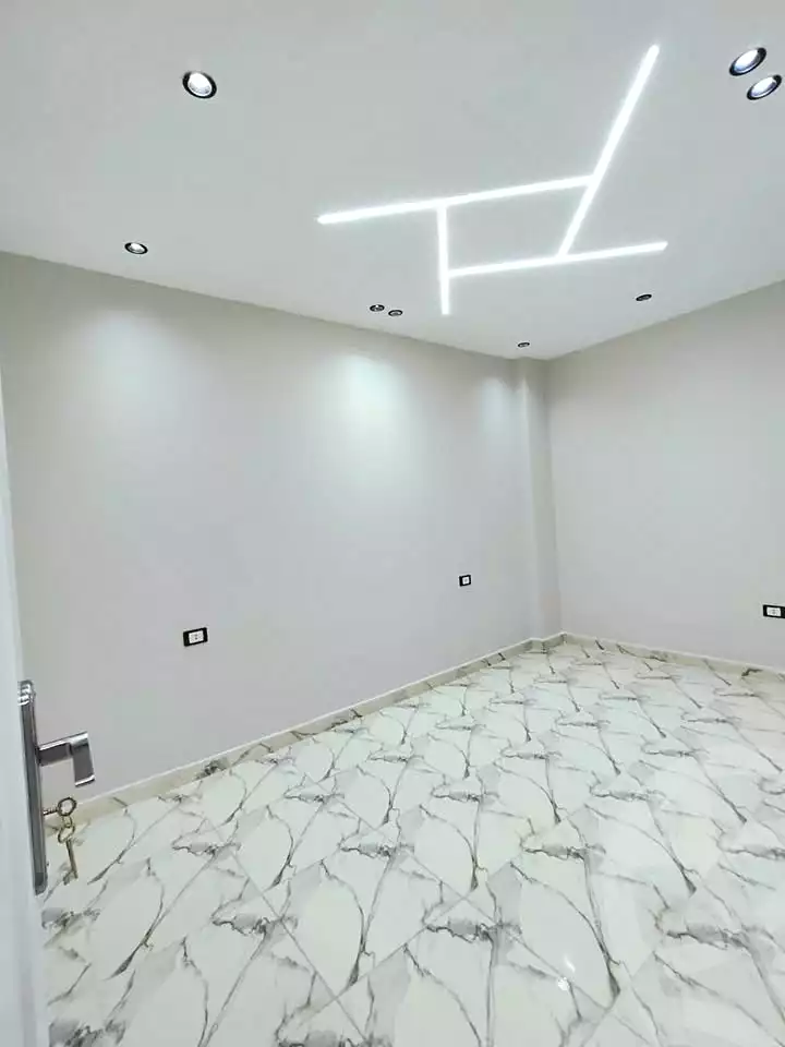 https://aqarmap.com.eg/ar/listing/6979238-for-sale-alexandria-al-agamy-lbytsh-shahr-al-assal-st