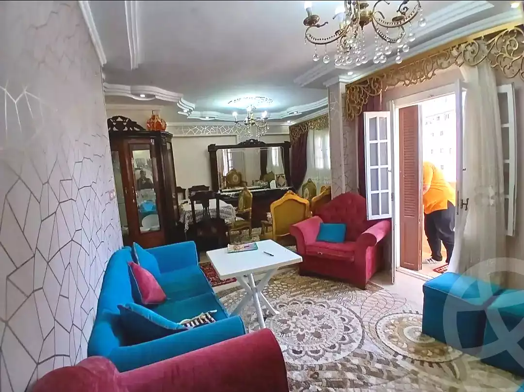 https://aqarmap.com.eg/ar/listing/6979250-for-sale-alexandria-moharram-bey