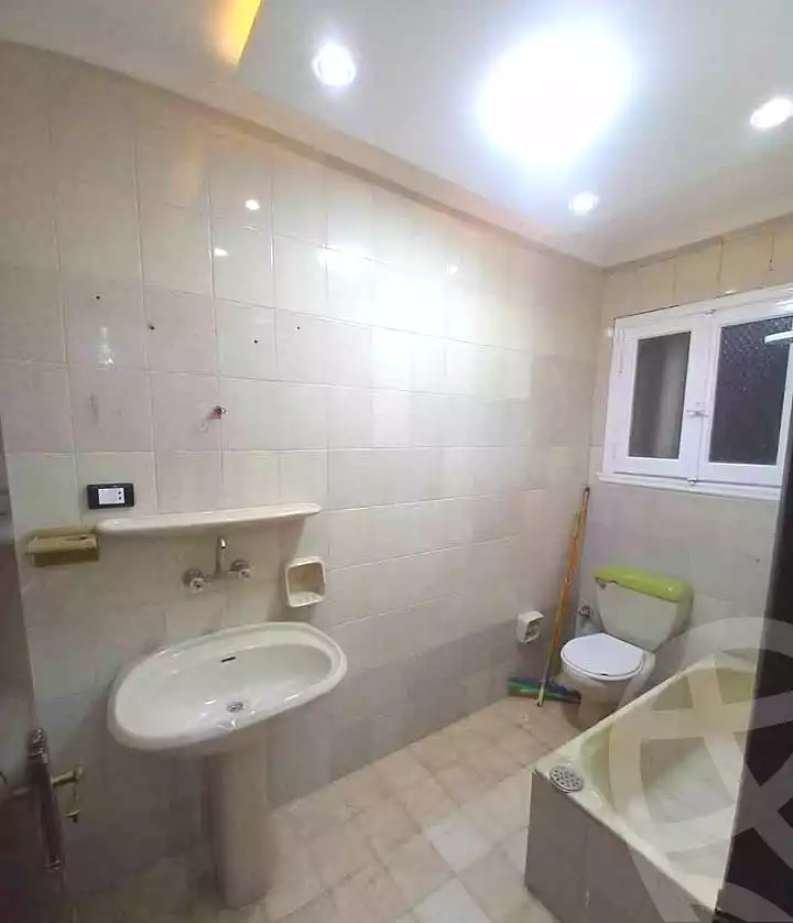 https://aqarmap.com.eg/ar/listing/6979715-for-sale-alexandria-al-agamy-lbytsh-bianchiii