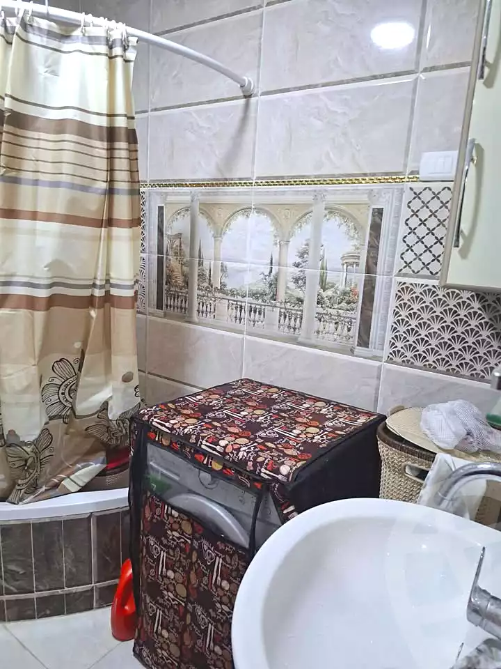 https://aqarmap.com.eg/en/listing/6979746-for-sale-alexandria-new-miami-el-quds-school-st